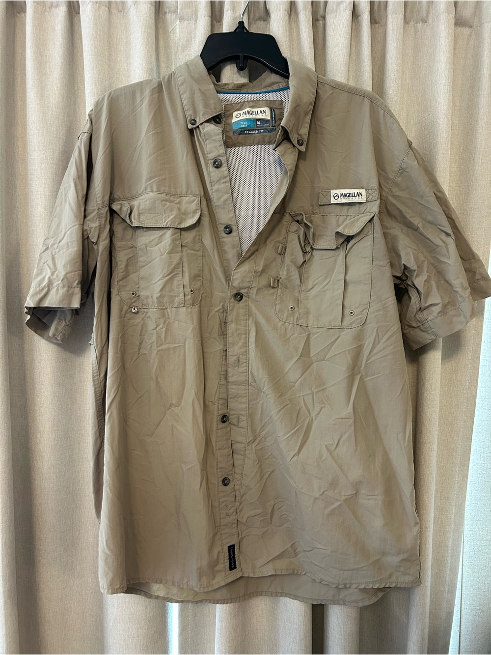 Magellan Outdoors Khaki Short Sleeve Fishing Shirt with Blue Trim